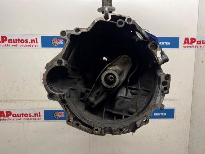 Gebrauchte Getriebe Audi A4 (B5) 2.4 30V Preis € 199,99 Margenregelung angeboten von AP Auto's