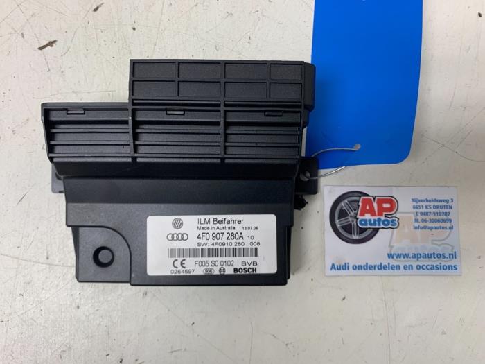 Usagé Ordinateur de bord Audi A6 Avant (C6) 2.4 V6 24V Prix € 19,99 Règlement à la marge proposé par AP Auto's