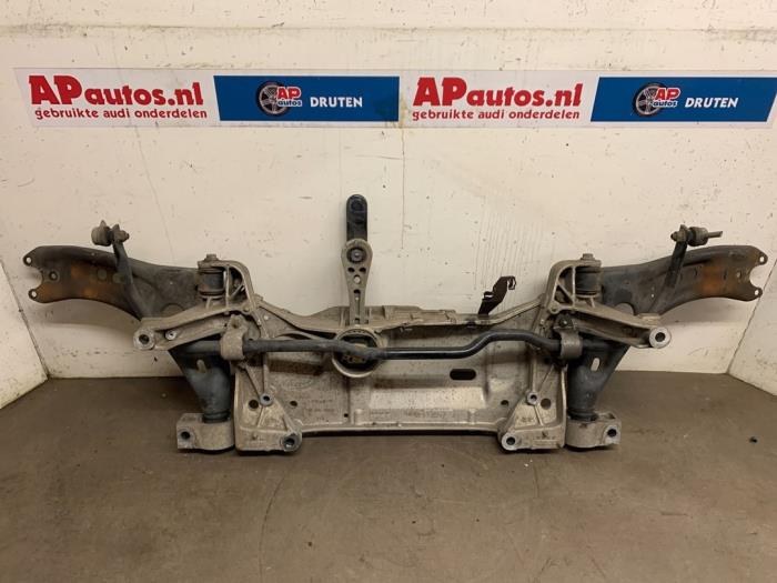 Usados Subchasis Seat Leon (1P1) 1.8 TSI 16V Precio € 49,99 Norma de margen ofrecido por AP Auto's