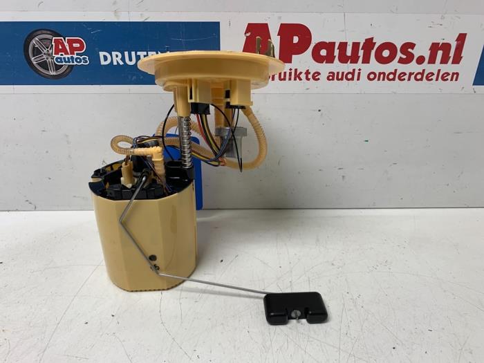 Usagé Pompe à carburant Audi A4 Avant (B8) 2.0 TDI 16V Prix € 49,99 Règlement à la marge proposé par AP Auto's