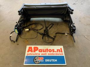 Usagé Softtop toit escamotable Audi A4 Cabrio (B7) 2.0 TDI Prix € 449,99 Règlement à la marge proposé par AP Auto's