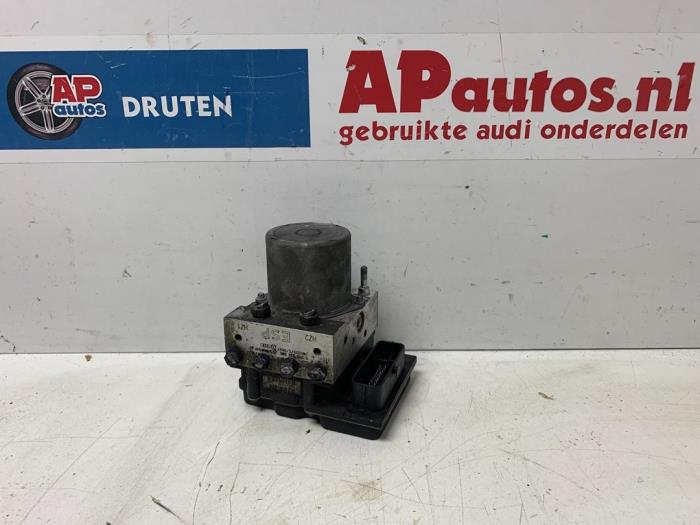 Begagnade ABS-pump Audi A4 Cabrio (B7) 1.8 T 20V Pris € 19,99 Marginaltabell erbjuds av AP Auto's