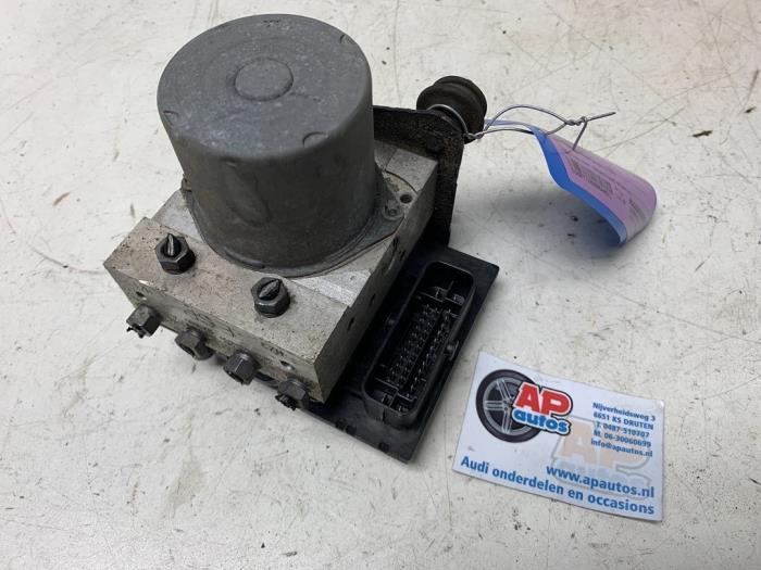 Gebrauchte ABS Pumpe Audi A4 (B8) 1.8 TFSI 16V Preis € 99,99 Margenregelung angeboten von AP Auto's