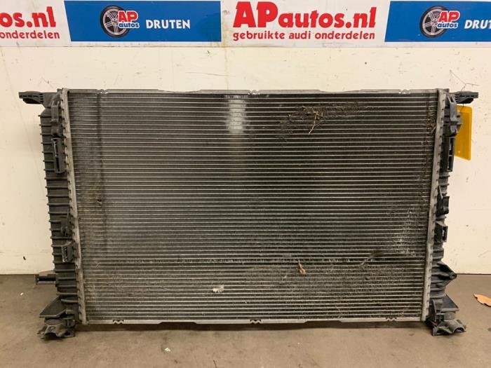 Radiator from a Audi A4 Avant (B8) 1.8 TFSI 16V 2010