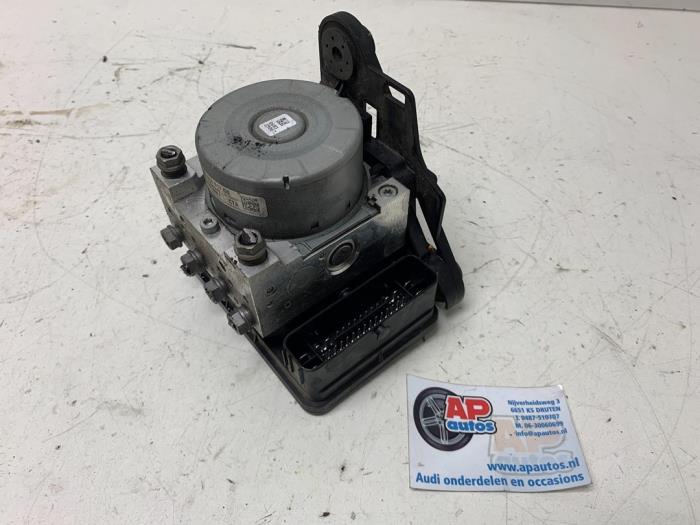 Usagé Pompe ABS Audi A3 Sportback (8VA/8VF) 2.0 TFSI Ultra 16V Quattro Prix € 99,99 Règlement à la marge proposé par AP Auto's