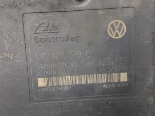 Bloc ABS d'un Audi A3 (8L1) 1.8 20V 2000