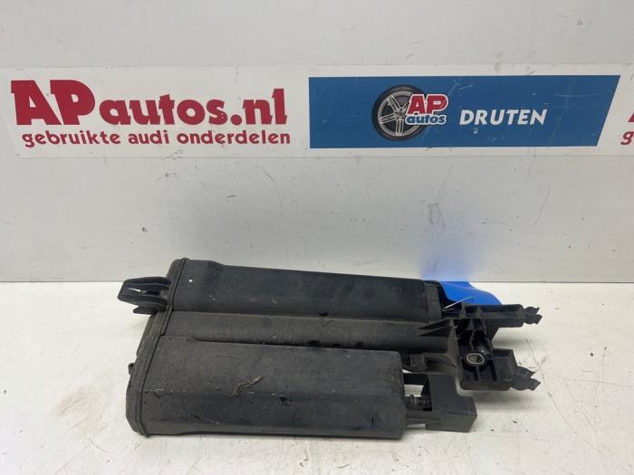 Gebrauchte Kohlenstofffilter Audi A3 Sportback (8VA/8VF) 1.8 TFSI 16V Quattro Preis € 19,99 Margenregelung angeboten von AP Auto's