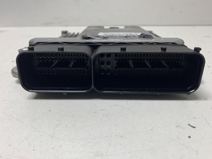 Engine management computer from a Audi A4 Avant (B8) 2.0 TFSI 16V 2010