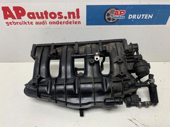 Używane Kolektor dolotowy Audi A4 Avant (B8) 2.0 TFSI 16V Cena € 99,99 Procedura marży oferowane przez AP Auto's