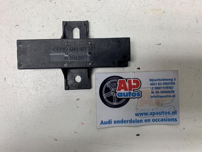Używane Keyless Entry-Antena Audi A4 Avant (B9) 2.0 TDI Ultra 16V Cena € 9,99 Procedura marży oferowane przez AP Auto's