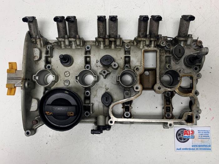 Usagé Couvercle soupapes Audi A4 Avant (B8) 2.0 TFSI 16V Prix € 174,99 Règlement à la marge proposé par AP Auto's
