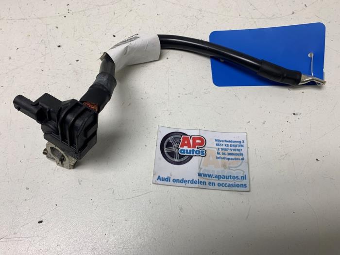 Begagnade Batterisensor Audi Q5 (8RB) 2.0 TFSI 16V Quattro Pris € 34,99 Marginaltabell erbjuds av AP Auto's