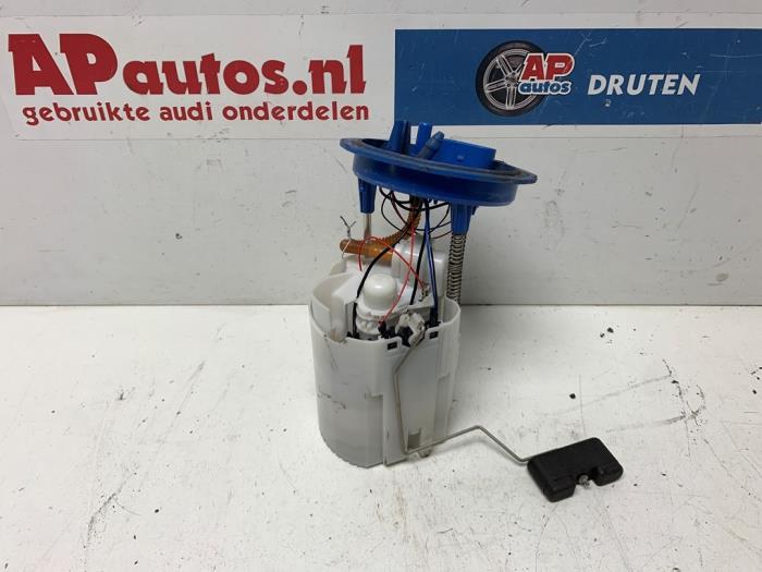 Usagé Pompe à carburant Audi A3 Sportback (8VA/8VF) 1.4 TFSI ACT 16V Prix € 19,99 Règlement à la marge proposé par AP Auto's