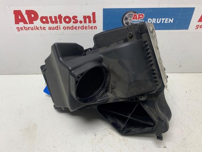 Begagnade Luftfilterhus Audi Q5 (8RB) 2.0 TFSI 16V Quattro Pris € 29,99 Marginaltabell erbjuds av AP Auto's
