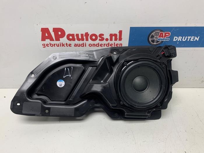 Używane Glosnik Audi e-tron (GEN) 55 quattro Cena € 29,99 Procedura marży oferowane przez AP Auto's