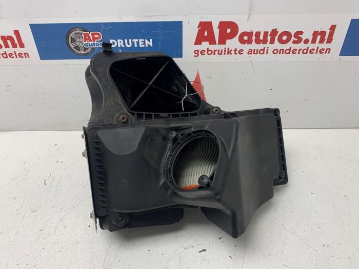 Gebrauchte Luftfiltergehäuse Audi A4 Avant (B8) 2.0 TFSI 16V Preis € 29,99 Margenregelung angeboten von AP Auto's