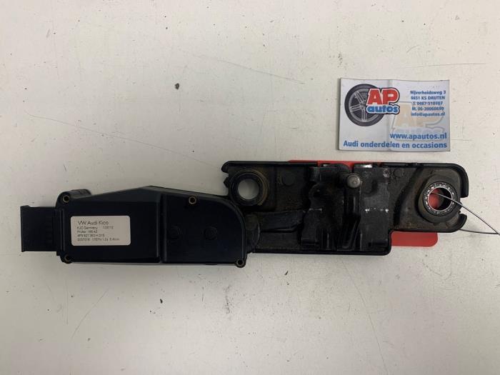 Tailgate lift motor