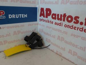 Used Airbag sensor Audi A4 Price € 35,00 Margin scheme offered by AP Autos
