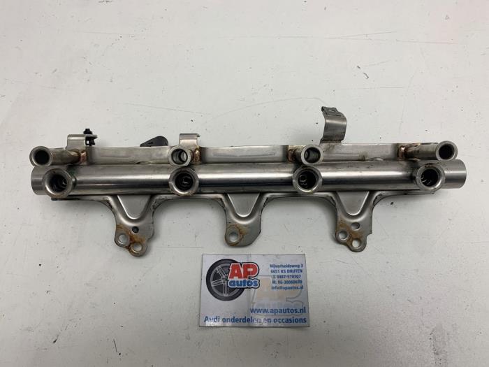 Usagé Système d'injection Audi A4 Avant (B8) 2.0 TFSI 16V Prix € 24,99 Règlement à la marge proposé par AP Auto's