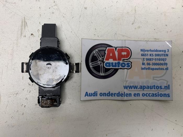 Begagnade Regnsensor Audi A3 Sportback (8VA/8VF) 1.2 TFSI 16V Pris € 14,99 Marginaltabell erbjuds av AP Auto's
