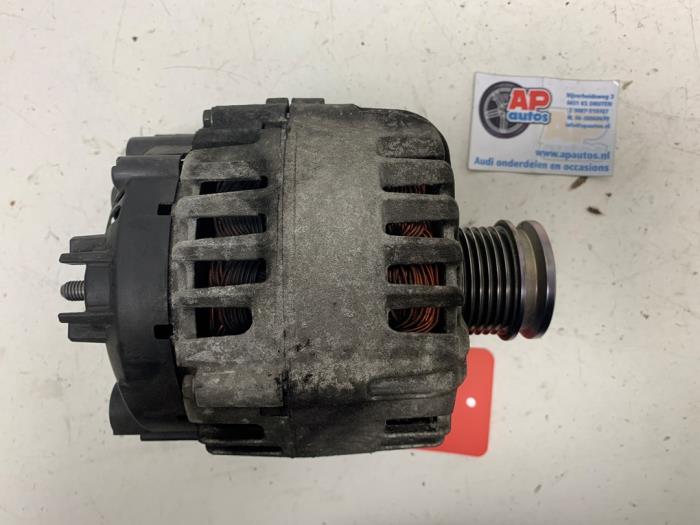 Begagnade Dynamo Audi A3 Sportback (8VA/8VF) 1.2 TFSI 16V Pris € 29,99 Marginaltabell erbjuds av AP Auto's