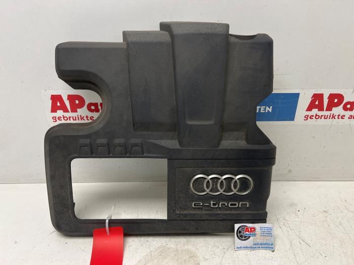 Usados Cobertor motor Audi A3 Sportback (8VA/8VF) 1.4 TFSI 16V e-tron Precio € 29,99 Norma de margen ofrecido por AP Auto's
