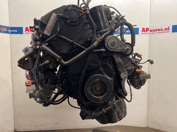 Gebrauchte Motor Audi A4 Avant (B8) 2.0 TFSI 16V Quattro Preis € 2.249,99 Margenregelung angeboten von AP Auto's