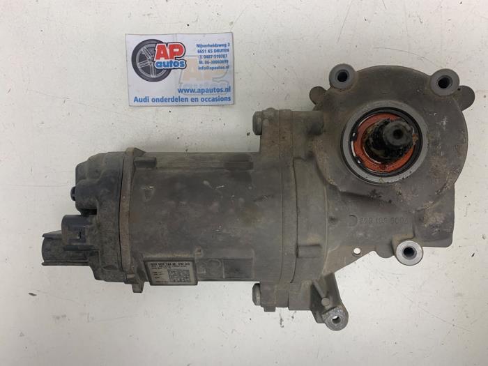 Usagé Pompe de direction Audi A3 Sportback (8VA/8VF) 2.0 TDI 16V Prix € 149,99 Règlement à la marge proposé par AP Auto's