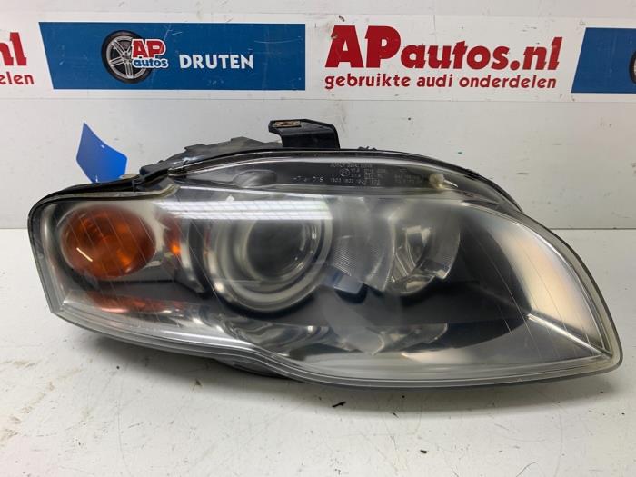 Gebrauchte Scheinwerfer rechts Audi S4 Avant (B6) S4 4.2 V8 40V Preis € 199,99 Margenregelung angeboten von AP Auto's