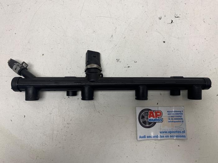 Usagé Système d'injection Audi A4 Avant (B8) 1.8 TFSI 16V Prix € 24,99 Règlement à la marge proposé par AP Auto's