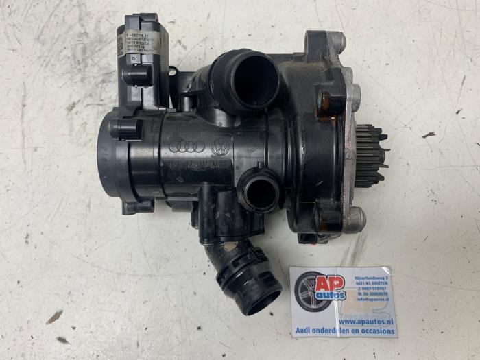 Begagnade Vattenpump Audi A4 Avant (B8) 1.8 TFSI 16V Pris € 199,99 Marginaltabell erbjuds av AP Auto's