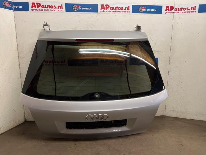Begagnade Baklucka Audi A3 (8P1) 1.4 TFSI 16V Pris € 149,99 Marginaltabell erbjuds av AP Auto's