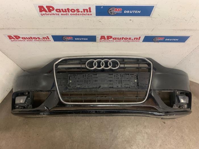 Używane Zderzak przedni Audi A4 Avant (B8) 1.8 TFSI 16V Cena € 149,99 Procedura marży oferowane przez AP Auto's