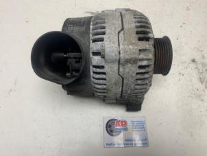 Dynamo d'un Audi A8 (D2) 2.8 V6 Quattro 1995