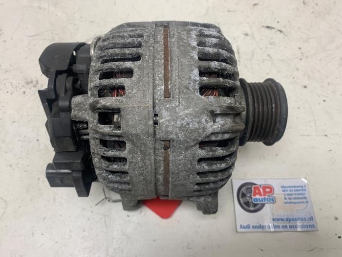 Usagé Alternateur Audi A4 Avant (B6) 1.9 TDI PDE 130 Prix € 19,99 Règlement à la marge proposé par AP Auto's