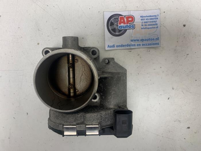 Usagé Boîtier accélérateur Audi A4 Avant (B6) 1.8 T 20V Prix € 29,99 Règlement à la marge proposé par AP Auto's