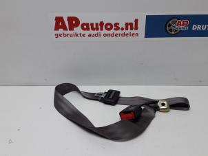 Gebrauchte Sicherheitsgurt Mitte hinten Audi A3 (8L1) 1.6 Preis € 35,00 Margenregelung angeboten von AP Autos