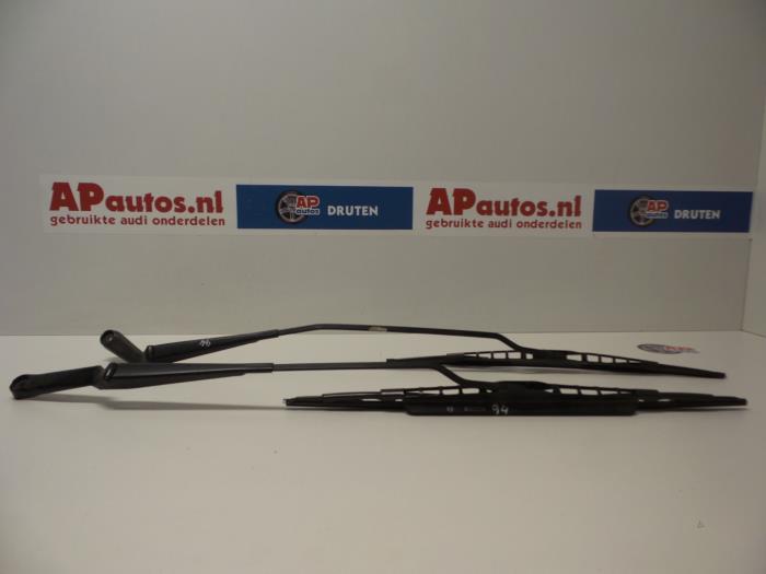 Gebrauchte Wischerblatt Set Audi A3 (8L1) 1.6 Preis € 25,00 Margenregelung angeboten von AP Auto's
