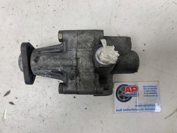 Usagé Pompe de direction Audi A8 (D2) 3.7 32V Prix € 59,99 Règlement à la marge proposé par AP Auto's