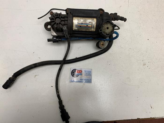 Begagnade Luftpump (fjädring) Audi Allroad (C5) 2.5 V6 TDI 24V Pris € 199,99 Marginaltabell erbjuds av AP Auto's