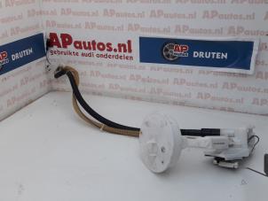 Używane Plywak do zbiornika Audi TT (8N3) 1.8 20V Turbo Quattro Cena € 19,99 Procedura marży oferowane przez AP Autos