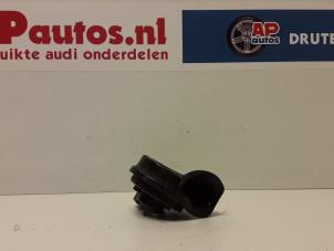 Usagé Klaxon Audi TT Roadster (8N9) 1.8 T 20V Quattro Prix € 14,99 Règlement à la marge proposé par AP Autos