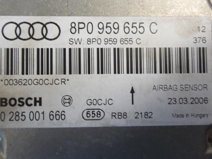 Airbag Module from a Audi A3 Sportback (8PA) 1.6 2006