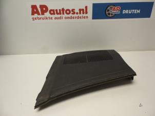 Usagé Cache sous moteur Audi A4 (B7) 2.0 TFSI 20V Prix € 19,99 Règlement à la marge proposé par AP Autos