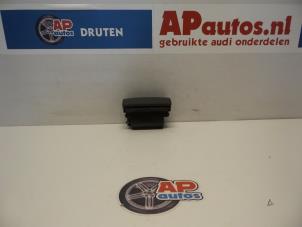 Used Rear ashtray Audi A3 Sportback (8PA) 1.6 Price € 35,00 Margin scheme offered by AP Autos