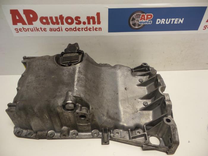 Usagé Couvercle carter Audi A4 (B6) 1.9 TDI PDE 130 Prix € 45,00 Règlement à la marge proposé par AP Auto's