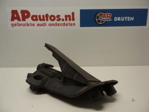 Używane Pedal gazu Audi A3 Sportback (8PA) 1.6 Cena € 35,00 Procedura marży oferowane przez AP Autos