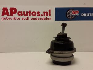 Usagé Support moteur Audi Q7 (4LB) 4.2 FSI V8 32V Prix € 19,99 Règlement à la marge proposé par AP Autos
