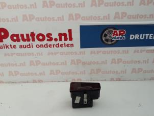 Usados Cenicero detrás Audi A8 (D2) 4.2 V8 40V Quattro Precio € 19,99 Norma de margen ofrecido por AP Autos