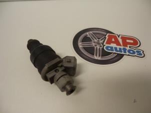 Usados Inyector (inyección de gasolina) Audi A8 (D2) 2.8 V6 Quattro Precio de solicitud ofrecido por AP Autos
